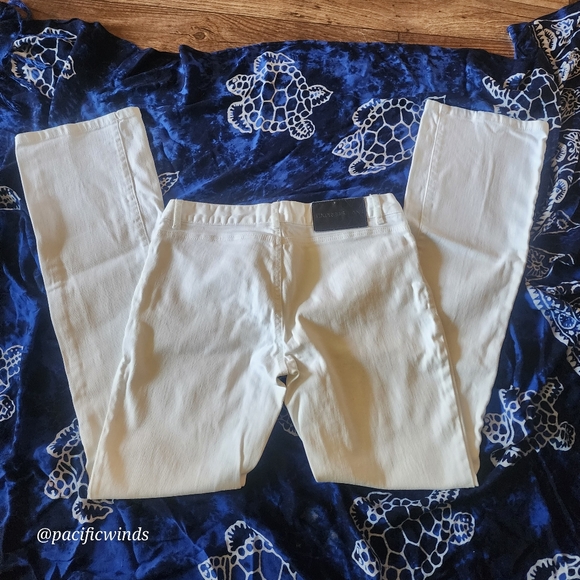 LOW RISE STRETCH WHITE STRAIGHT LEG! SIZE 3/4 (27") EXPRESS        c2 - Picture 4 of 12